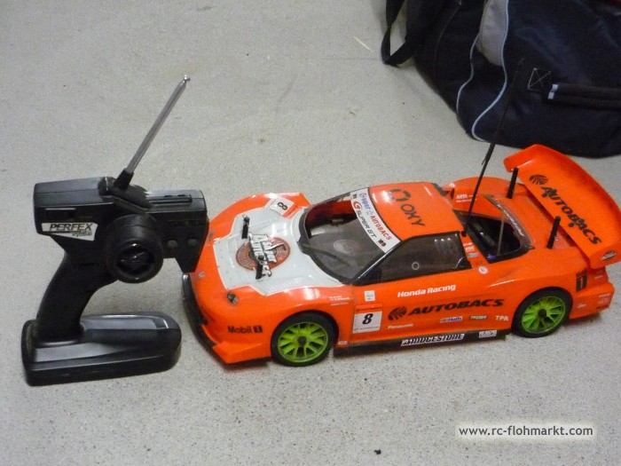 Rennwagen mit 4x4 Nitro Antrieb