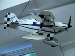 Kleines RC Flugmodell Pits Blau-weiß